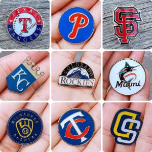 San Francisco Giants Baseball Badge Texas Rangers Baseball Brooch Pendant Milwaukee Brewers Commemorative Badge