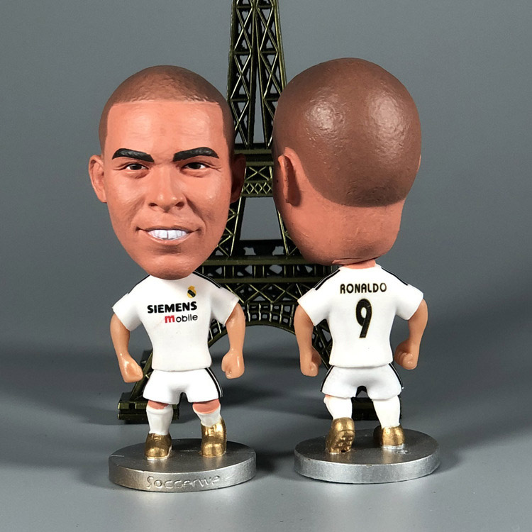 Football Idol Model Real Madrid Star Ornaments RONALDO Football Gifts LUIS FIGO - Image 3